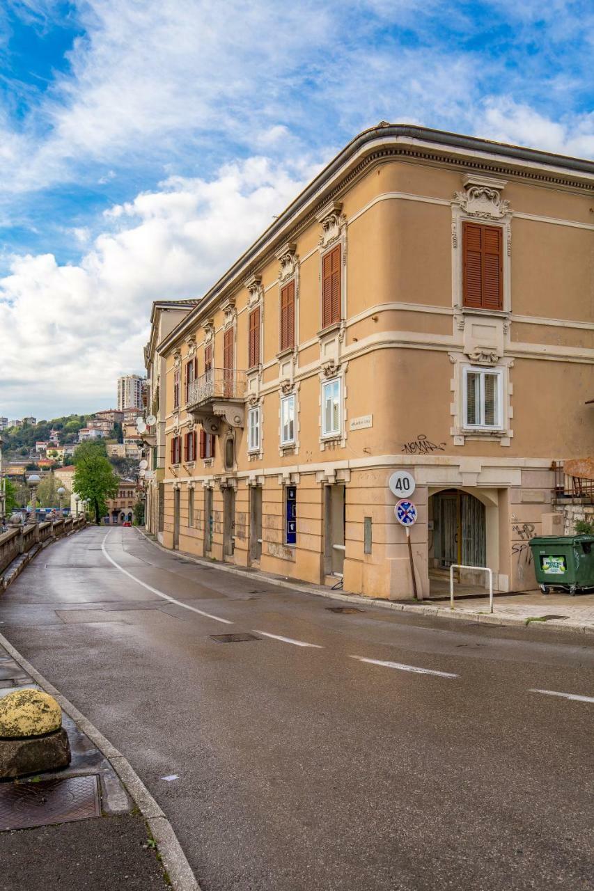 Adeona Apartments Rijeka Exteriör bild